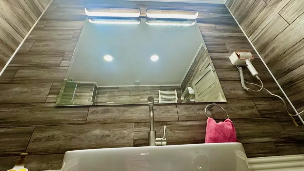 Apartment 316 photo 24